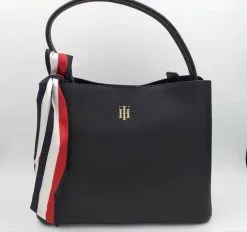 TH Olkalaukku Tommy Hilfiger Musta